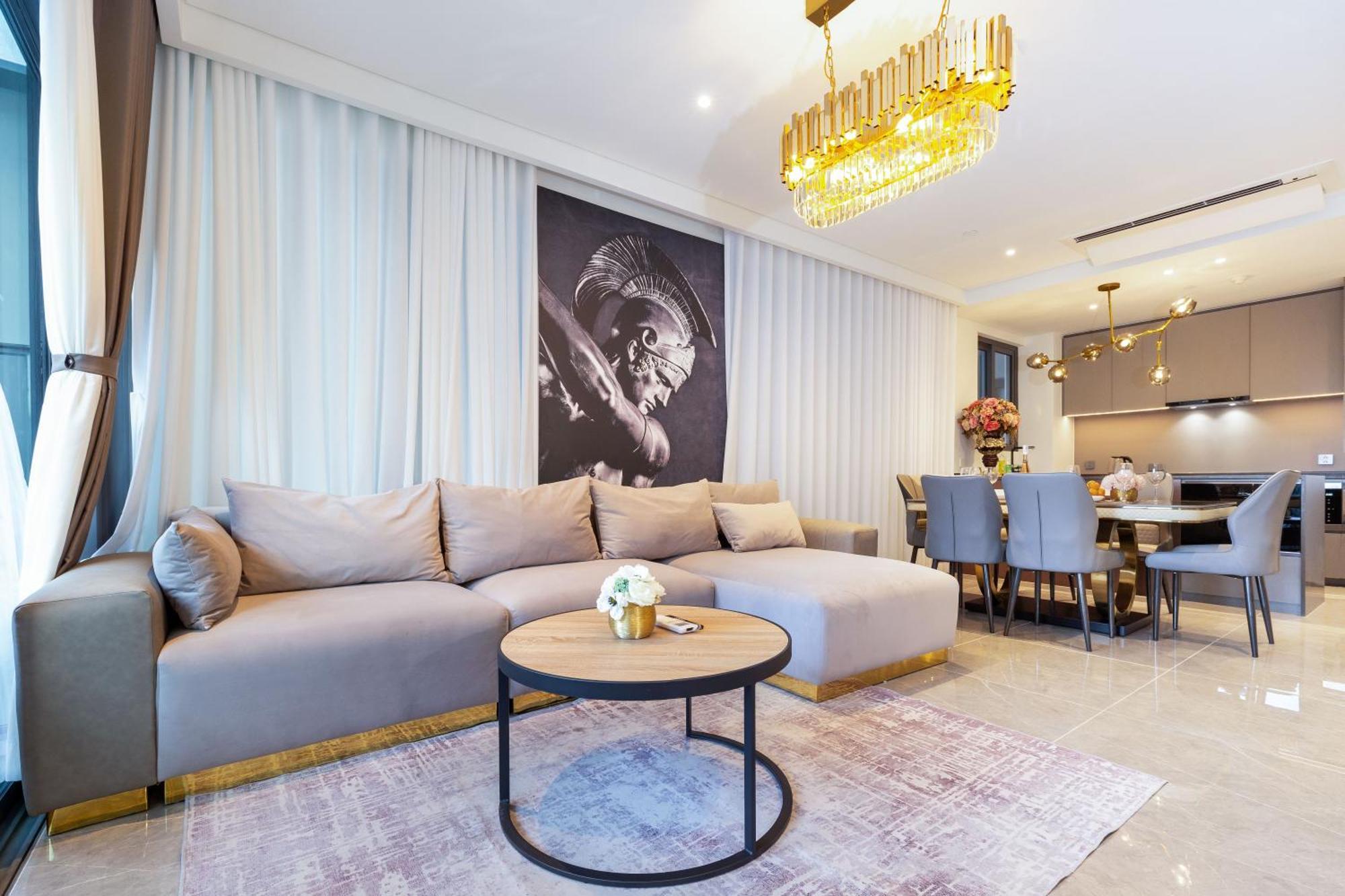 The Opera Apartment Cental Saigon Free Pool-Gym-Sauna Room- Golf Mini Ho Chi Minh City Exterior photo